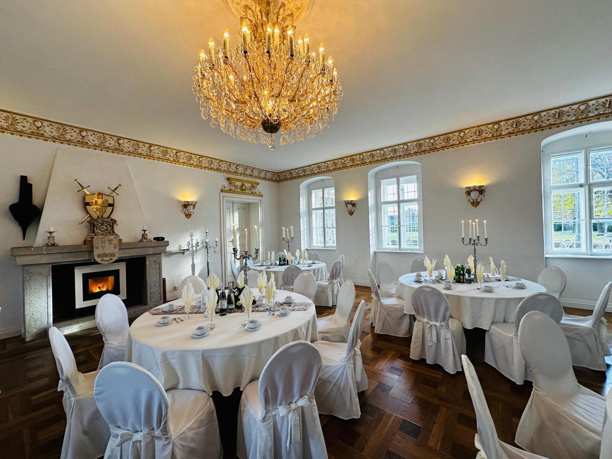 Hotel Garni Schloss Grochwitz 黑尔茨贝格 外观 照片